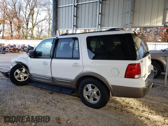 ✅ 2003 Ford Expedition Eddie Bauer • VIN: 1FMFU18L63LA71267 • Lot: 85101274. Listed on Copart with 315,402 mi. Free auction sales archive from the USA and detailed vehicle history report at DreamBid. Image 2.