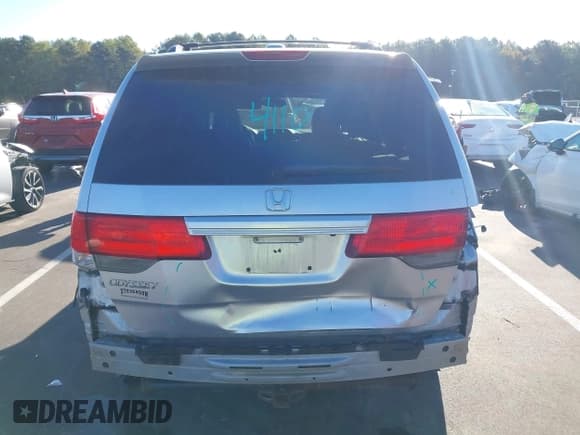 ✅ 2010 Honda Odyssey EX-L • VIN: 5FNRL3H72AB088330 • Lot: 43353573. Listed on IAAI with 229,734 mi. Free auction sales archive from the USA and detailed vehicle history report at DreamBid. Image 17.