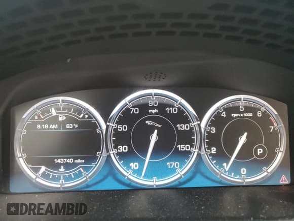 ✅ 2016 Jaguar XJ R-Sport • VIN: SAJWJ1CD7G8V95129 • Лот: 73569464. Опубликован ранее на Copart с пробегом 143 740 миль. Бесплатный доступ к архиву аукционных продаж из США и подробный отчёт об истории автомобиля на DreamBid. Изображение 9.