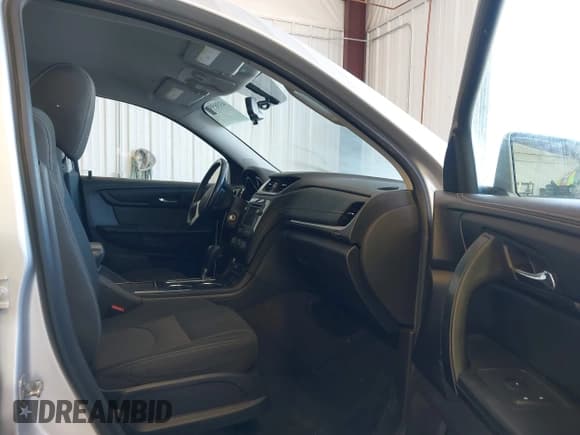 ✅ 2016 Chevrolet Traverse LT • VIN: 1GNKVGKD1GJ165571 • Lot: 43385571. Wystawiony na IAAI z przebiegiem 164 751 mil. Bezpłatny archiwum sprzedaży aukcyjnych z USA i szczegółowy raport historii pojazdu na DreamBid. Zdjęcie 5.