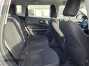 ✅ 2019 Jeep Compass Sport • VIN: 3C4NJDAB4KT834868 • Lot: 92865105. Wystawiony na Copart z przebiegiem 151 269 mil. Bezpłatny archiwum sprzedaży aukcyjnych z USA i szczegółowy raport historii pojazdu na DreamBid. Zdjęcie 10.