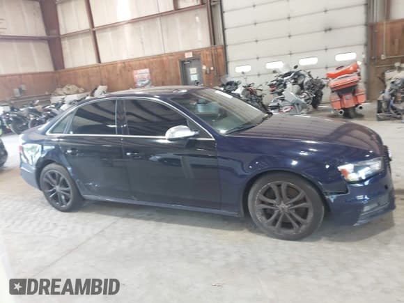 ✅ 2014 Audi S4 Premium Plus • VIN: WAUBGAFL6EA035488 • Lot: 42583453. Listed on IAAI with 101,044 mi. Free auction sales archive from the USA and detailed vehicle history report at DreamBid. Image 13.