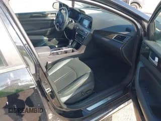 ✅ 2016 Hyundai Sonata Limited • VIN: 5NPE34AF9GH322754 • Лот: 43479549. Опубликован ранее на IAAI с пробегом 164 940 миль. Бесплатный доступ к архиву аукционных продаж из США и подробный отчёт об истории автомобиля на DreamBid. Изображение 5.