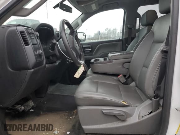 ✅ 2018 Chevrolet Silverado 2500HD Work Truck • VIN: 1GC2CUEG1JZ199070 • Lot: 42691835. Wystawiony na Copart z przebiegiem 431 269 mil. Bezpłatny archiwum sprzedaży aukcyjnych z USA i szczegółowy raport historii pojazdu na DreamBid. Zdjęcie 7.