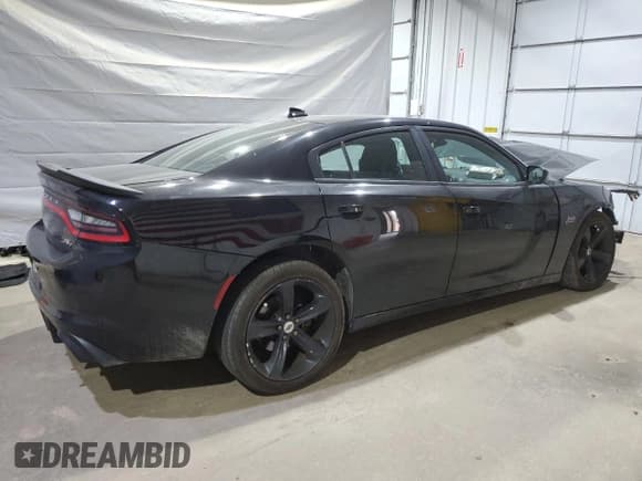 ✅ 2017 Dodge Charger R/T • VIN: 2C3CDXCTXHH523795 • Lot: 68663505. Wystawiony na Copart z przebiegiem 122 609 mil. Bezpłatny archiwum sprzedaży aukcyjnych z USA i szczegółowy raport historii pojazdu na DreamBid. Zdjęcie 3.
