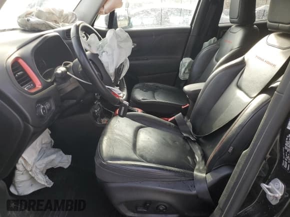 ✅ 2017 Jeep Renegade Trailhawk • VIN: ZACCJBCB7HPF27364 • Lot: 92474305. Listed on Copart with 87,850 mi. Free auction sales archive from the USA and detailed vehicle history report at DreamBid. Image 7.