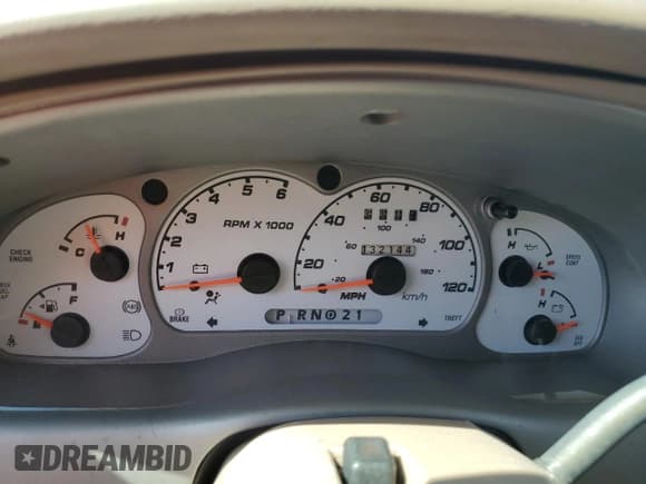 ✅ 2001 Ford Explorer Sport Trac • VIN: 1FMZU67E71UB72600 • Lot: 57090915. Wystawiony na Copart z przebiegiem 132 144 mil. Bezpłatny archiwum sprzedaży aukcyjnych z USA i szczegółowy raport historii pojazdu na DreamBid. Zdjęcie 9.