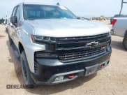 ✅ 2019 Chevrolet Silverado 1500 LT Trail Boss • VIN: 1GCPYFED9KZ260613 • Lot: 42157001. Wystawiony na IAAI z przebiegiem 99 039 mil. Bezpłatny archiwum sprzedaży aukcyjnych z USA i szczegółowy raport historii pojazdu na DreamBid. Zdjęcie 6.