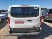 ✅ 2017 Ford Transit XL • VIN: 1FBZX2ZM4HKA86101 • Lot: 89879925. Wystawiony na Copart z przebiegiem 147 133 mil. Bezpłatny archiwum sprzedaży aukcyjnych z USA i szczegółowy raport historii pojazdu na DreamBid. Zdjęcie 6.