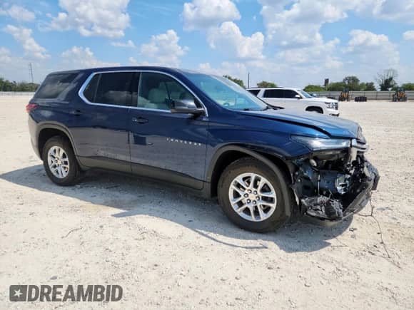 2022 Chevrolet Traverse LS with VIN 1GNERFKW7NJ166556, listed as a Copart auction lot 81380915 with 67,774 mi miles and Salvage title. Bid and sale history available at DreamBid. Image 4.