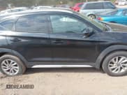 ✅ 2017 Hyundai Tucson SE • VIN: KM8J33A44HU528798 • Лот: 40413713. Опубликован ранее на IAAI с пробегом 97 011 миль. Бесплатный доступ к архиву аукционных продаж из США и подробный отчёт об истории автомобиля на DreamBid. Изображение 12.