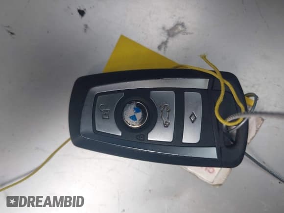 ✅ 2013 BMW 6 Series 650i xDrive • VIN: WBAYM1C58DDZ02668 • Lot: 41986512. Wystawiony na IAAI z przebiegiem 77 302 mil. Bezpłatny archiwum sprzedaży aukcyjnych z USA i szczegółowy raport historii pojazdu na DreamBid. Zdjęcie 11.