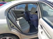 ✅ 2001 Hyundai Elantra GLS • VIN: KMHDN45D21U074984 • Lot: 42922443. Wystawiony na IAAI z przebiegiem 206 478 mil. Bezpłatny archiwum sprzedaży aukcyjnych z USA i szczegółowy raport historii pojazdu na DreamBid. Zdjęcie 8.