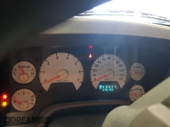 2006 Dodge 1500 Laramie z VIN 1D7HU18216S646119, wystawiony jako Copart lot #69236755 z przebiegiem 276 183 mil mil oraz Szkoda całkowita • Salvage title. Historia ofert i sprzedaży dostępna na DreamBid. Obrazek 9.