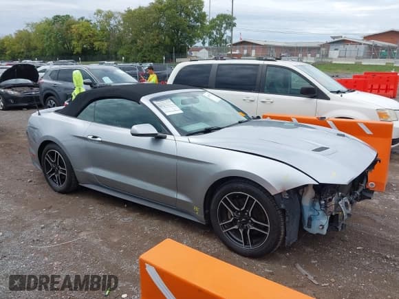 ✅ 2020 Ford Mustang EcoBoost Premium • VIN: 1FATP8UH3L5113591 • Lot: 43277727. Wystawiony na IAAI z przebiegiem 203 564 mil. Bezpłatny archiwum sprzedaży aukcyjnych z USA i szczegółowy raport historii pojazdu na DreamBid. Zdjęcie 13.