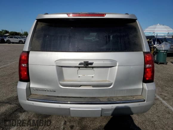 ✅ 2016 Chevrolet Suburban LTZ • VIN: 1GNSKJKC4GR343892 • Lot: 70691725. Wystawiony na Copart z przebiegiem 66 001 mil. Bezpłatny archiwum sprzedaży aukcyjnych z USA i szczegółowy raport historii pojazdu na DreamBid. Zdjęcie 6.