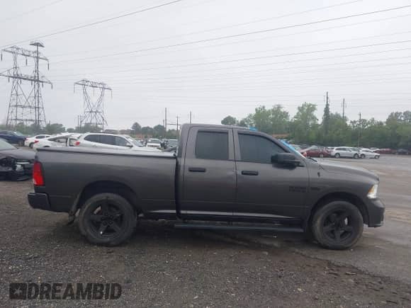 2015 Ram 1500 Express с VIN 1C6RR7FT4FS731476, выставлен на аукционе IAAI как лот 42448640 с пробегом 104 713 миль миль и . История ставок и продаж доступна на DreamBid. Изображение 13.