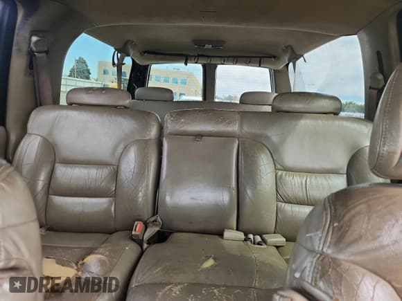 ✅ 1997 GMC Suburban • VIN: 1GKFK16R7VJ753515 • Lot: 81086425. Listed on Copart with 231,523 mi. Free auction sales archive from the USA and detailed vehicle history report at DreamBid. Image 10.