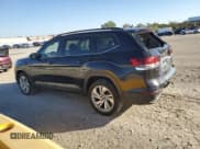 ✅ 2021 Volkswagen Atlas SE • VIN: 1V2KR2CA5MC555558 • Лот: 86874235. Опубликован ранее на Copart с пробегом 126 698 миль. Бесплатный доступ к архиву аукционных продаж из США и подробный отчёт об истории автомобиля на DreamBid. Изображение 2.