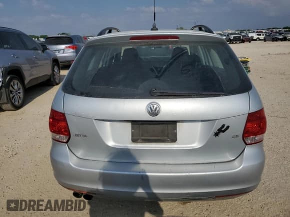 ✅ 2009 Volkswagen Jetta • VIN: 3VWTM81K59M250521 • Lot: 51952285. Listed on Copart with 106,815 mi. Free auction sales archive from the USA and detailed vehicle history report at DreamBid. Image 6.