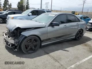 ✅ 2014 Mercedes-Benz C 250 Sport • VIN: WDDGF4HB6EA967276 • Lot: 85403705. Wystawiony na Copart z przebiegiem 124 176 mil. Bezpłatny archiwum sprzedaży aukcyjnych z USA i szczegółowy raport historii pojazdu na DreamBid. Zdjęcie 1.