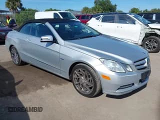 ✅ 2012 Mercedes-Benz E 350 • VIN: WDDKK5KF6CF132270 • Lot: 43673171. Listed on IAAI with 81,199 mi. Free auction sales archive from the USA and detailed vehicle history report at DreamBid. Image 1.