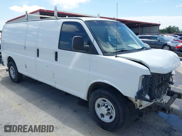 ✅ 2015 Chevrolet Express Cargo • VIN: 1GCWGGCF9F1229343 • Lot: 42333503. Listed on IAAI with 124,106 mi. Free auction sales archive from the USA and detailed vehicle history report at DreamBid. Image 1.