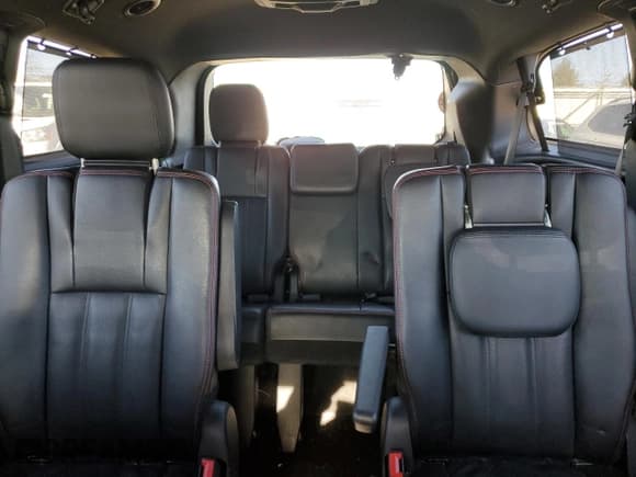 ✅ 2014 Dodge Grand Caravan R/T • VIN: 2C4RDGEG3ER299152 • Лот: 91601435. Опубликован ранее на Copart с пробегом 155 859 миль. Бесплатный доступ к архиву аукционных продаж из США и подробный отчёт об истории автомобиля на DreamBid. Изображение 10.