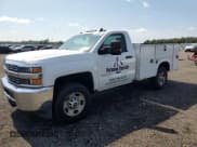 ✅ 2015 Chevrolet Silverado 2500HD Work Truck • VIN: 1GB0CUEG5FZ505111 • Lot: 64945525. Wystawiony na Copart z przebiegiem 253 037 mil. Bezpłatny archiwum sprzedaży aukcyjnych z USA i szczegółowy raport historii pojazdu na DreamBid. Zdjęcie 1.