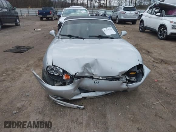 ✅ 2000 Mazda MX-5 Miata • VIN: JM1NB3531Y0143779 • Lot: 41460734. Listed on IAAI with 191,623 mi. Free auction sales archive from the USA and detailed vehicle history report at DreamBid. Image 12.