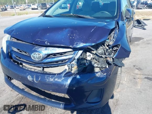 ✅ 2011 Toyota Corolla L • VIN: 2T1BU4EE9BC613820 • Лот: 43440457. Опубликован ранее на IAAI с пробегом 155 640 миль. Бесплатный доступ к архиву аукционных продаж из США и подробный отчёт об истории автомобиля на DreamBid. Изображение 6.