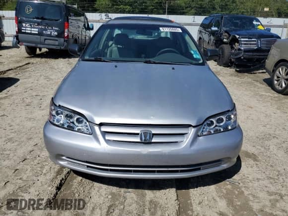 2002 Honda Accord EX с VIN 1HGCG16592A019825, выставлен на аукционе Copart как лот 81120885 с пробегом 172 452 миль миль и Списание • Salvage title. История ставок и продаж доступна на DreamBid. Изображение 5.