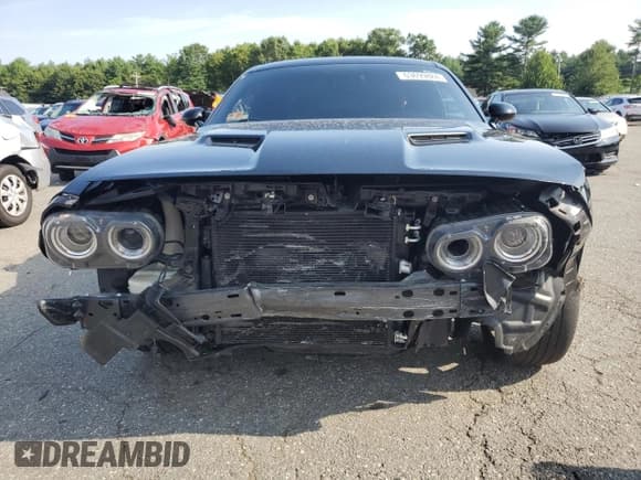 ✅ 2016 Dodge Challenger R/T • VIN: 2C3CDZBT1GH279739 • Lot: 63699884. Wystawiony na Copart z przebiegiem Nie podano. Bezpłatny archiwum sprzedaży aukcyjnych z USA i szczegółowy raport historii pojazdu na DreamBid. Zdjęcie 5.