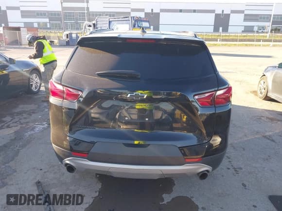 ✅ 2021 Chevrolet Blazer LT • VIN: 3GNKBCRS9MS548464 • Lot: 43570570. Listed on IAAI with 90,589 mi. Free auction sales archive from the USA and detailed vehicle history report at DreamBid. Image 16.