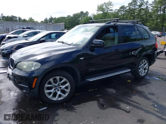 ✅ 2012 BMW X5 35i • VIN: 5UXZV4C52CL749729 • Lot: 42665479. Listed on IAAI with 151,819 mi. Free auction sales archive from the USA and detailed vehicle history report at DreamBid. Image 2.