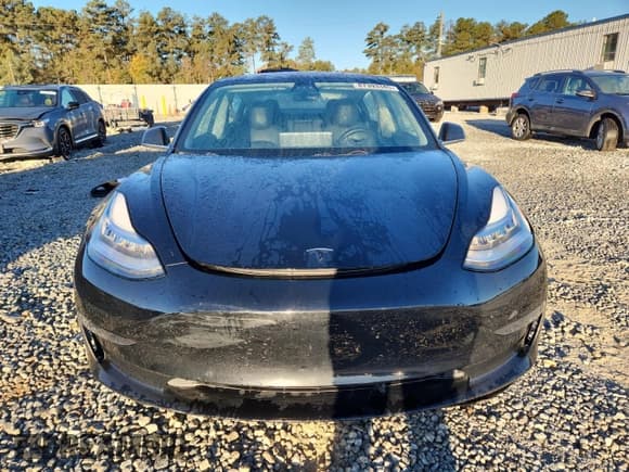✅ 2018 Tesla Model 3 Long Range Battery • VIN: 5YJ3E1EA0JF046615 • Lot: 87393345. Wystawiony na Copart z przebiegiem 74 006 mil. Bezpłatny archiwum sprzedaży aukcyjnych z USA i szczegółowy raport historii pojazdu na DreamBid. Zdjęcie 5.
