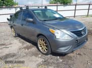 ✅ 2017 Nissan Versa S Plus • VIN: 3N1CN7AP6HL900180 • Lot: 42694962. Wystawiony na IAAI z przebiegiem 169 849 mil. Bezpłatny archiwum sprzedaży aukcyjnych z USA i szczegółowy raport historii pojazdu na DreamBid. Zdjęcie 1.