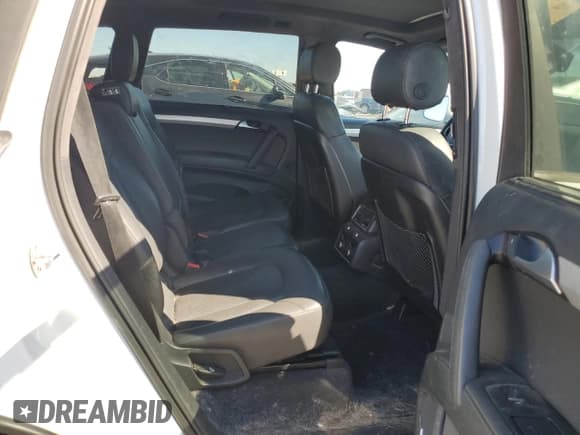 ✅ 2015 Audi Q7 S line Prestige • VIN: WA1DGAFE1FD017150 • Lot: 67568584. Listed on Copart with 128,221 mi. Free auction sales archive from the USA and detailed vehicle history report at DreamBid. Image 11.