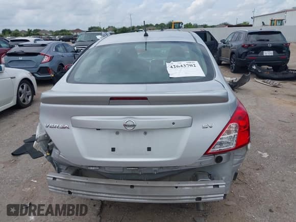 ✅ 2019 Nissan Versa S Plus • VIN: 3N1CN7AP9KL841004 • Lot: 42643702. Listed on IAAI with 82,528 mi. Free auction sales archive from the USA and detailed vehicle history report at DreamBid. Image 16.
