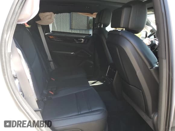 ✅ 2022 Porsche Cayenne E-Hybrid • VIN: WP1AE2AY2NDA26913 • Лот: 58056945. Опубликован ранее на Copart с пробегом Не указан. Бесплатный доступ к архиву аукционных продаж из США и подробный отчёт об истории автомобиля на DreamBid. Изображение 11.