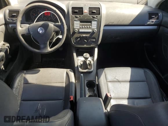 ✅ 2007 Volkswagen Jetta Wolfsburg Edition • VIN: 3VWEF81K97M067798 • Лот: 71356455. Опубликован ранее на Copart с пробегом 176 650 миль. Бесплатный доступ к архиву аукционных продаж из США и подробный отчёт об истории автомобиля на DreamBid. Изображение 8.