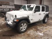 ✅ 2021 Jeep Wrangler Unlimited Willys • VIN: 1C4HJXDN8MW813202 • Lot: 41585116. Wystawiony na IAAI z przebiegiem 80 921 mil. Bezpłatny archiwum sprzedaży aukcyjnych z USA i szczegółowy raport historii pojazdu na DreamBid. Zdjęcie 18.
