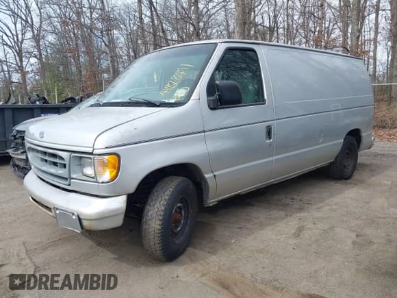 ✅ 2001 Ford Econoline Cargo • VIN: 1FTRE14281HA44065 • Lot: 41828491. Listed on IAAI with 116,086 mi. Free auction sales archive from the USA and detailed vehicle history report at DreamBid. Image 2.