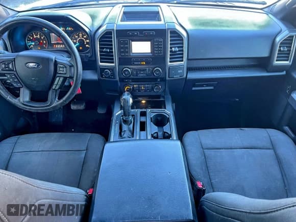 ✅ 2015 Ford F-150 Lariat • VIN: 1FTEW1EP9FFC82337 • Lot: 96819275. Wystawiony na Copart z przebiegiem 210 267 mil. Bezpłatny archiwum sprzedaży aukcyjnych z USA i szczegółowy raport historii pojazdu na DreamBid. Zdjęcie 9.