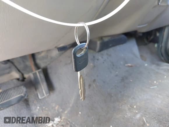 ✅ 1999 Ford F-250 XL • VIN: 1FTNX20L8XEC87849 • Lot: 42565507. Listed on IAAI with 202,155 mi. Free auction sales archive from the USA and detailed vehicle history report at DreamBid. Image 11.