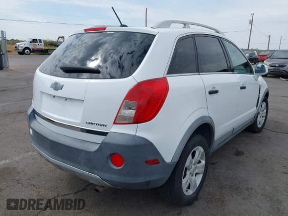 ✅ 2014 Chevrolet Captiva Sport LS • VIN: 3GNAL2EK9ES528287 • Lot: 43372808. Wystawiony na IAAI z przebiegiem 157 782 mil. Bezpłatny archiwum sprzedaży aukcyjnych z USA i szczegółowy raport historii pojazdu na DreamBid. Zdjęcie 4.