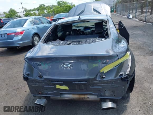 ✅ 2014 Hyundai Genesis Coupe 2.0T • VIN: KMHHT6KD6EU114447 • Lot: 42561898. Wystawiony na IAAI z przebiegiem 101 453 mil. Bezpłatny archiwum sprzedaży aukcyjnych z USA i szczegółowy raport historii pojazdu na DreamBid. Zdjęcie 13.