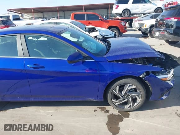 ✅ 2025 Hyundai Elantra SEL Convenience • VIN: KMHLS4DG4SU873313 • Lot: 43651234. Listed on IAAI with 30,878 mi. Free auction sales archive from the USA and detailed vehicle history report at DreamBid. Image 12.