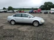 ✅ 2005 Volkswagen Passat GLS • VIN: WVWAD63B55E079331 • Lot: 67298135. Wystawiony na Copart z przebiegiem 187 514 mil. Bezpłatny archiwum sprzedaży aukcyjnych z USA i szczegółowy raport historii pojazdu na DreamBid. Zdjęcie 13.