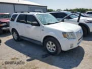 ✅ 2008 Mercury Mariner • VIN: 4M2CU81158KJ13802 • Lot: 57981485. Wystawiony na Copart z przebiegiem 109 225 mil. Bezpłatny archiwum sprzedaży aukcyjnych z USA i szczegółowy raport historii pojazdu na DreamBid. Zdjęcie 4.